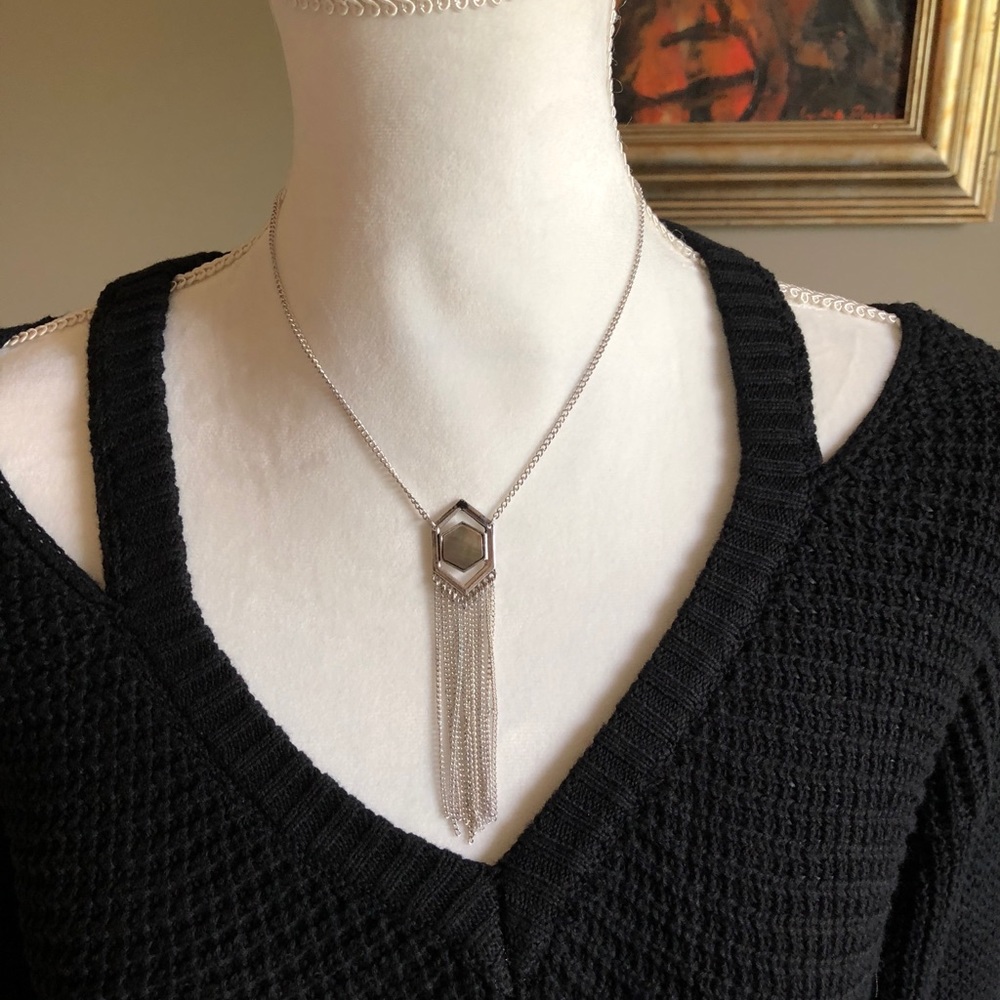 🆕 CUT OUT SHOULDER LIGHTWEIGHT SWEATER - Picture 3 of 3